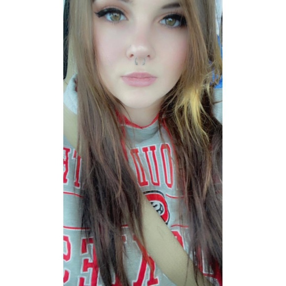 Meet your Posher, Rebecca - Picture 1 of 1